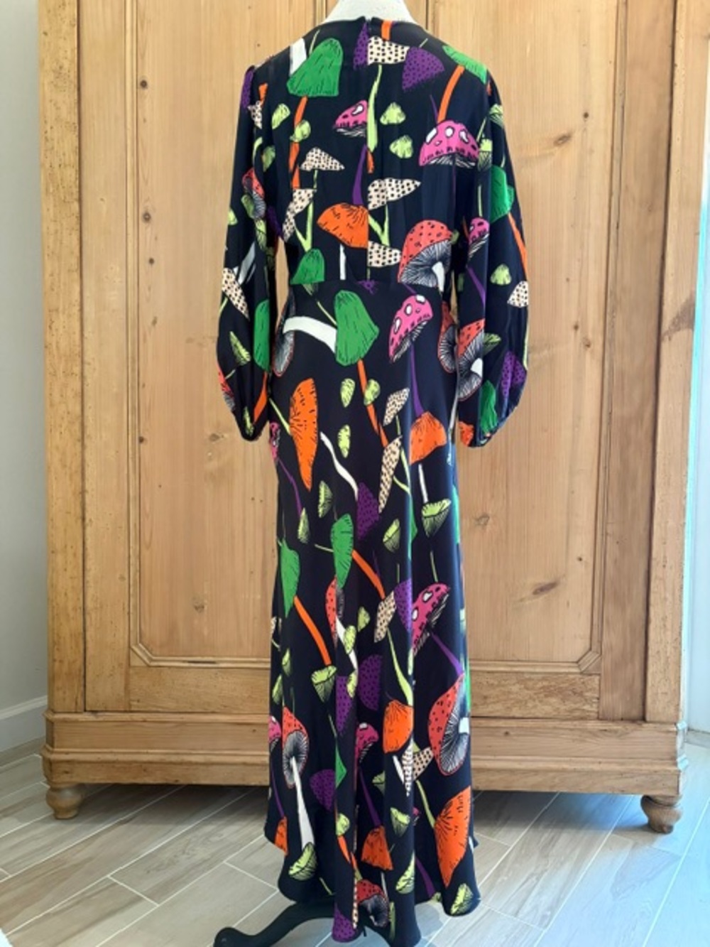Farm Rio Psychedelic Mushroom-Print Midi Dress - Picture 3 of 8